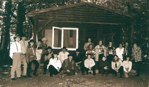 Bild "Maverick Ranch:Gruppenfoto200_-_TheMaverick.gif"